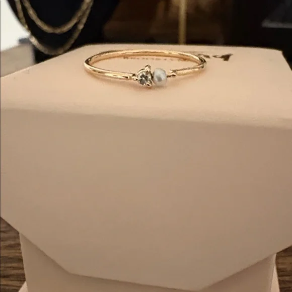 Catbird Dewdrop Ring - Picture 5 of 15